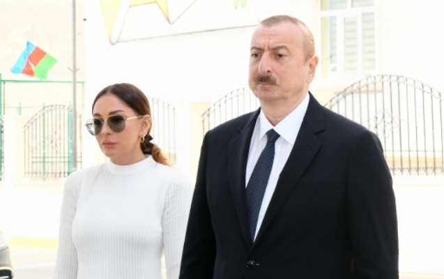    Prezident və xanımı Formula 1 Azərbaycan Qran-Prisinin əsas yarışına baxırlar -  YENİLƏNİB    