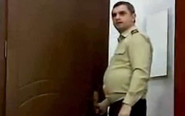  İntim videoları yayılan polkovnikə cəza istənildi   
