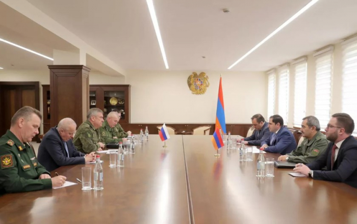    Lentsov vəzifəsinin icrasına  İrəvandan başladı    