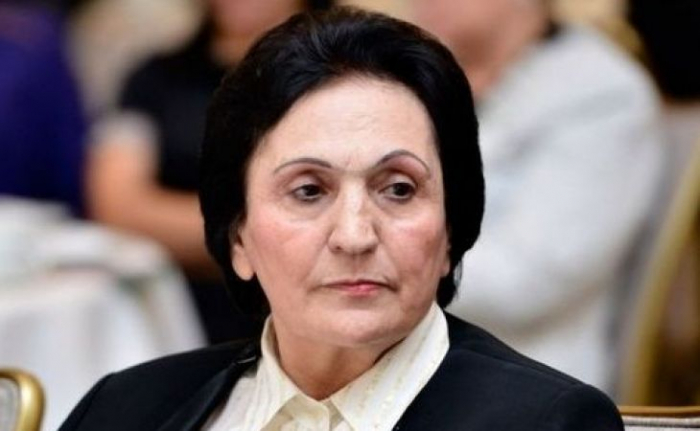    "Evdən mürəbbə, paxlava gətirirdim ki, universitetin pulu getməsin" -    Nurlana Əliyeva      
