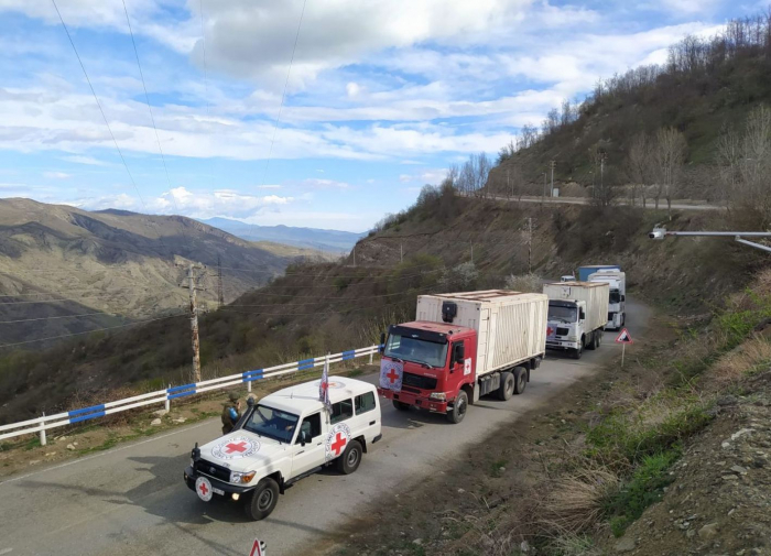 ICRC convoy moves freely along Azerbaijan