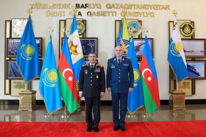 Azerbaijani defense minister meets with Kazakh counterpart