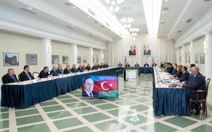 DTX-nin Mədəniyyət Mərkəzində Heydər Əliyevə həsr olunan konfrans keçirilib  
