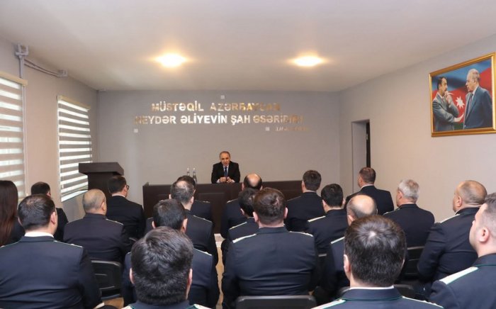 Baş prokuror əməkdaşlara konkret tapşırıqlar verib