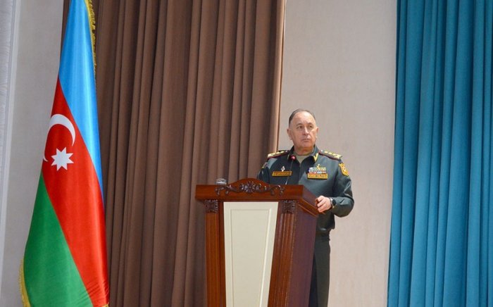       Kərim Vəliyev:    "Ermənistan təxribat törədəndə layiqli cavabını alır"  
   