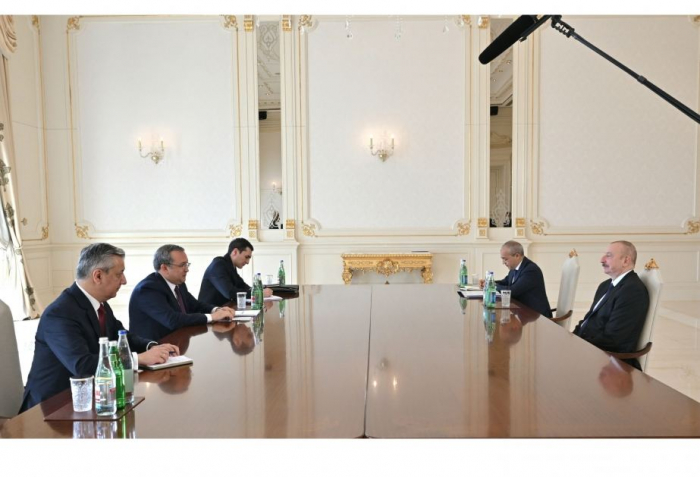 President Ilham Aliyev receives Uzavtosanoat JSC Board Chairman