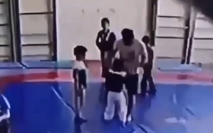    Sumqayıtda 7 yaşlı uşağın ölmünə səbəb olan məşqçini nə qədər cəza gözləyir?  
   