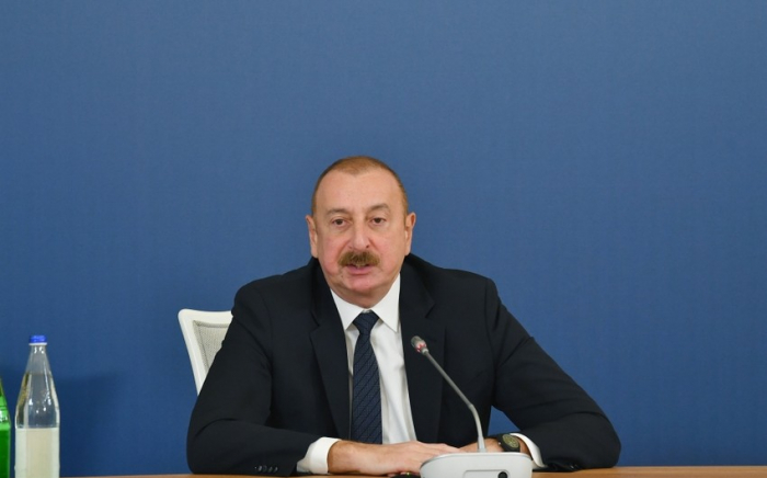       Dövlət başçısı:    "Neftin həcmi artarsa bu, bizi yalnız sevindirər"   