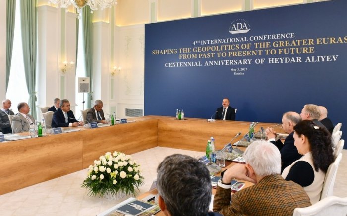       İlham Əliyev:    "Azərbaycan ilə Çin arasında əla münasibətlər var"  
   