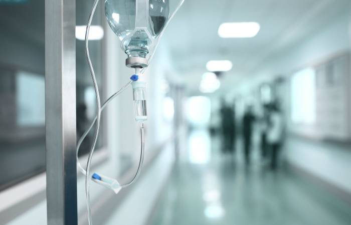    Qida zəhərlənməsindən komaya düşdü, iki dəfə kliniki ölüm keçirdi      