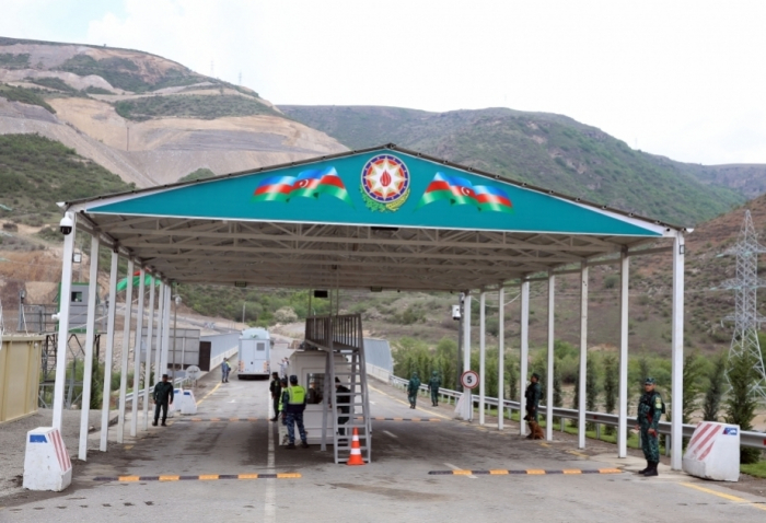 Azerbaijan expands number of checkpoints on its state border