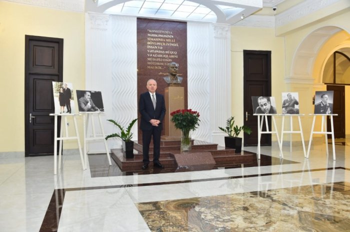 Konstitusiya Məhkəməsində Heydər Əliyevə həsr edilmiş fotosərgi təşkil olunub