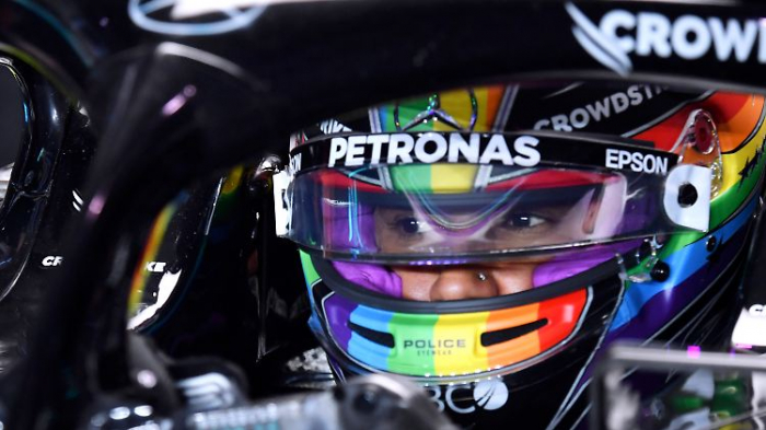   Hamilton teilt vor Formel-1-Rennen gegen Florida aus  