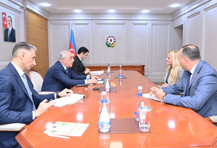   Azerbaijani PM meets with US SpaceX President  