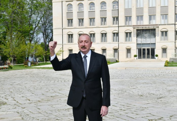    "Qarabağ və Şərqi Zəngəzur dirçəlir" -    İlham Əliyev      