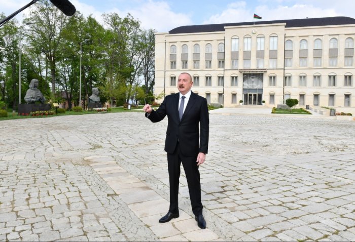  "Xalqın Heydər Əliyevə inamı dövlət çevrilişi cəhdinin qarşısını aldı" -  Prezident  