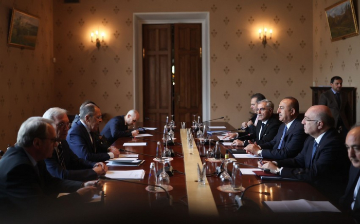   Außenminister der Türkei und Russlands diskutierten über die Lage im Südkaukasus  