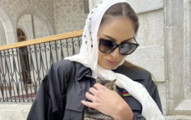    Leyla Əliyeva Mehriban Əliyevanın maraqlı fotosunu paylaşdı     
