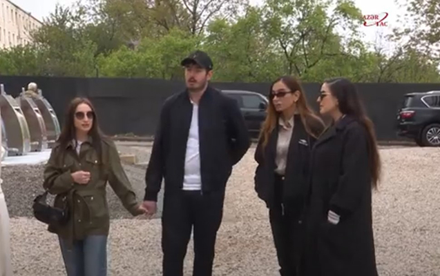    Heydər Əliyev xanımı ilə Şuşada -    FOTO      