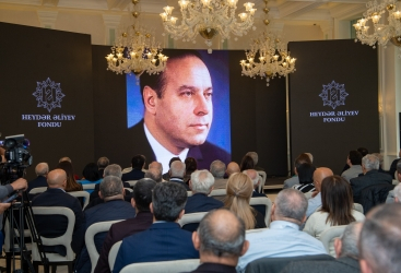 En Shusha se proyectó una película dedicada al centenario del nacimiento del gran líder Heydar Aliyev