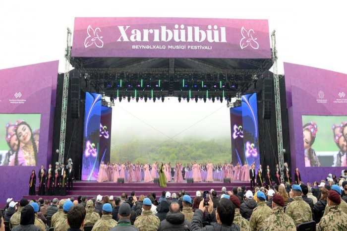    Şuşada “Ümummilli Lider Heydər Əliyev-sevimli mahnılar” adlı konsert proqramı təqdim olunub     
