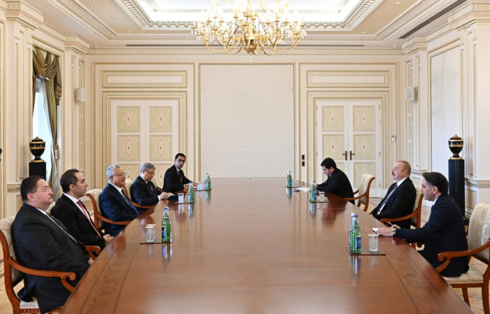   Aserbaidschanischer Präsident empfängt den Sprecher des Repräsentantenhauses des ägyptischen Parlaments  