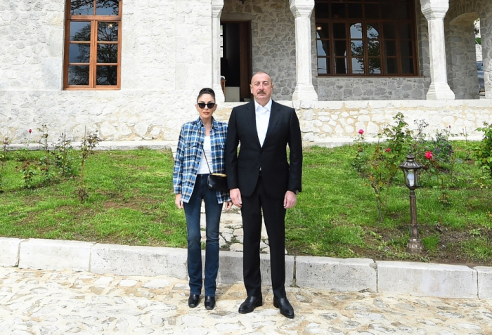   Präsident Ilham Aliyev und Mehriban Aliyeva sprechen dem ehemaligen litauischen Präsidenten ihr Beileid aus  