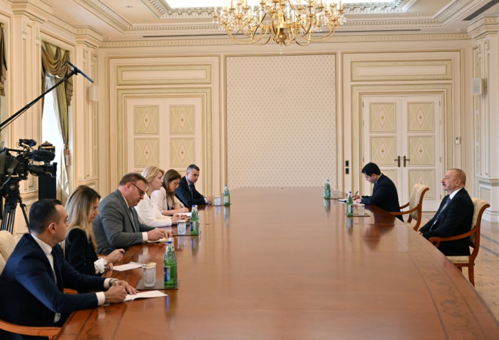  Le président Ilham Aliyev a reçu la présidente du Parlement monténégrin 