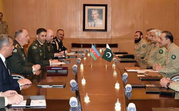   Azerbaijan and Pakistan discuss military cooperation   