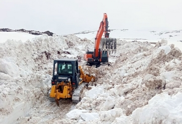   Ejército azerbaiyano desminó hasta 600 hectáreas en mayo  