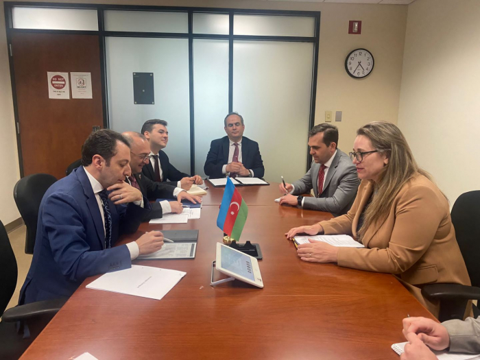   Besuch des stellvertretenden Außenministers Aserbaidschans in den USA geht zu Ende  