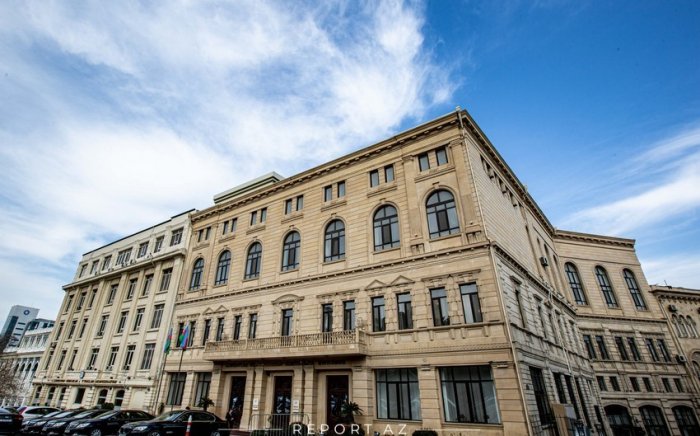    Konstitusiya Məhkəməsi ipoteka krediti ilə bağlı qəbul etdiyi qərara aydınlıq gətirib  
   