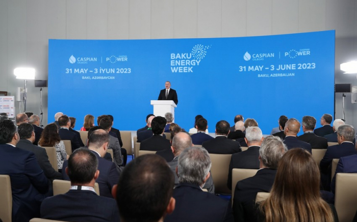     Präsident:   Ich bin sicher, dass die „Baku Energy Week“ den Dialog über die globale Zusammenarbeit bei der Energiesicherheit weiter stärken wird  