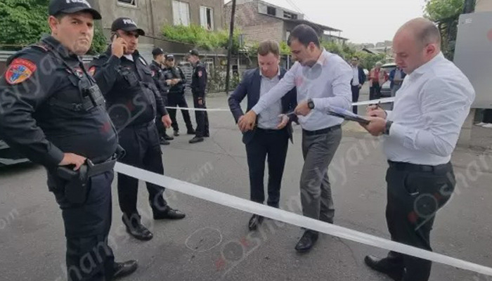    Ermənistanda yüksək rütbəli məmur güllələndi    
