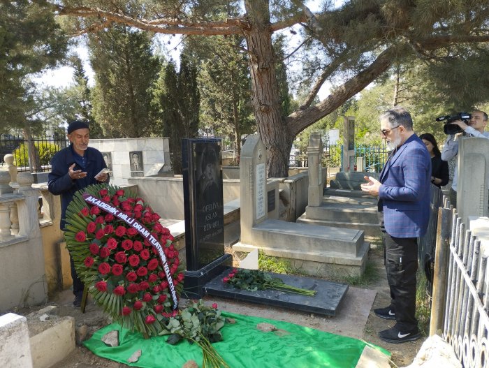    Siyavuş Aslanın oğlu dəfn edilib -  FOTOLAR    