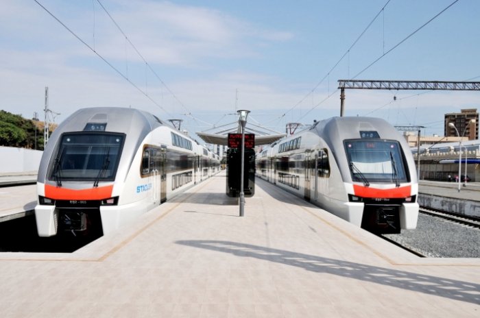 Bakı-Sumqayıt qatarının yaxın 3 gün üçün hərəkət qrafiki açıqlanıb  
