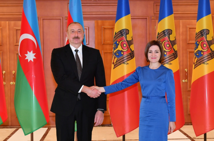   Presidente de Azerbaiyán se reúne con la presidenta de Moldavia  