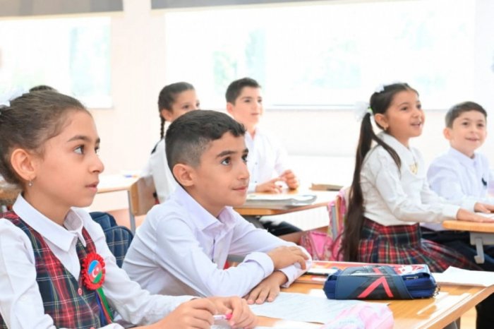 Mayın 5-dən IV siniflər üçün yerdəyişmə dayandırılacaq  
