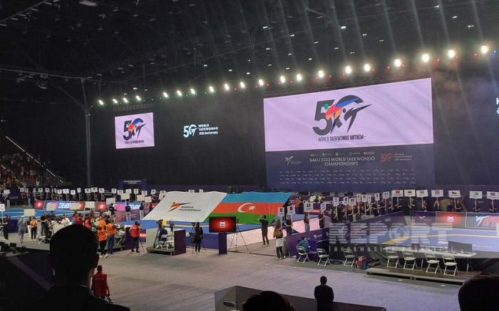   Präsident und die First Lady nehmen an der Eröffnungszeremonie der Taekwondo-Weltmeisterschaft teil  
