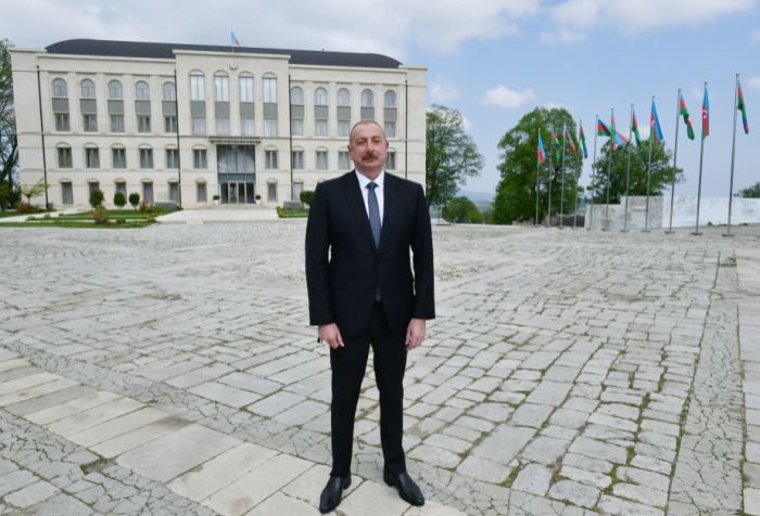   Presidente: “Azerbaiyán honra la memoria de Heydar Aliyev”  