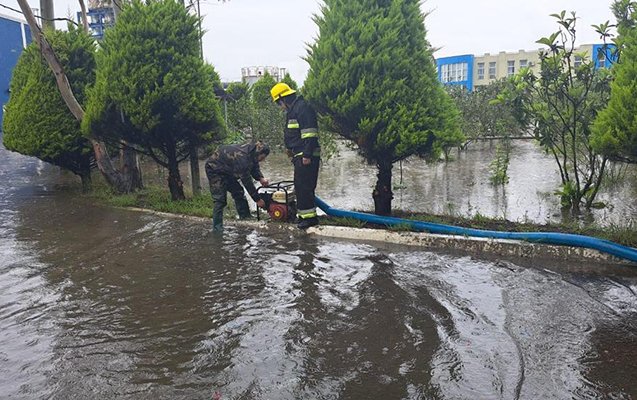    Astarada elektrik stansiyasını su basdı -    VİDEO        

