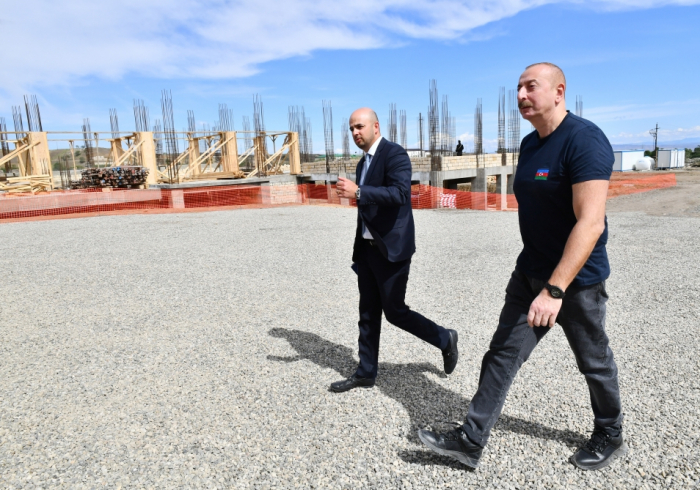   El presidente Ilham Aliyev inspeccionó la construcción de la escuela de 960 plazas en la ciudad de Jabrayil  