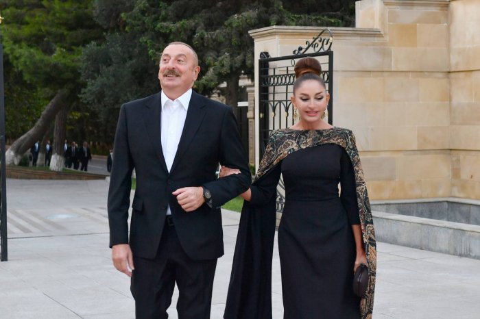   Milli Məclis Prezident və xanımını təbrik etdi      
