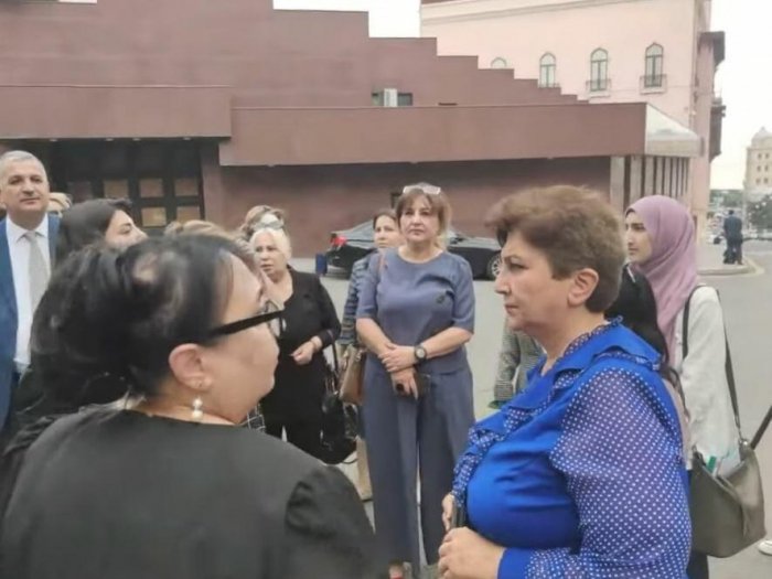       Vətənpərvərlik qrantla ölçülmür:    Bakının mərkəzində pul davası döyənlər kimlərdir?   