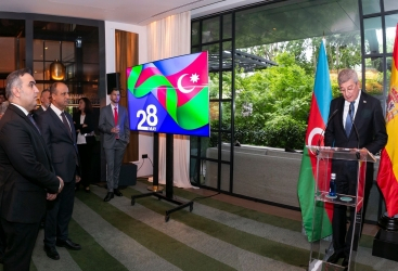 El Día de la Independencia de Azerbaiyán se celebró solemnemente en Madrid