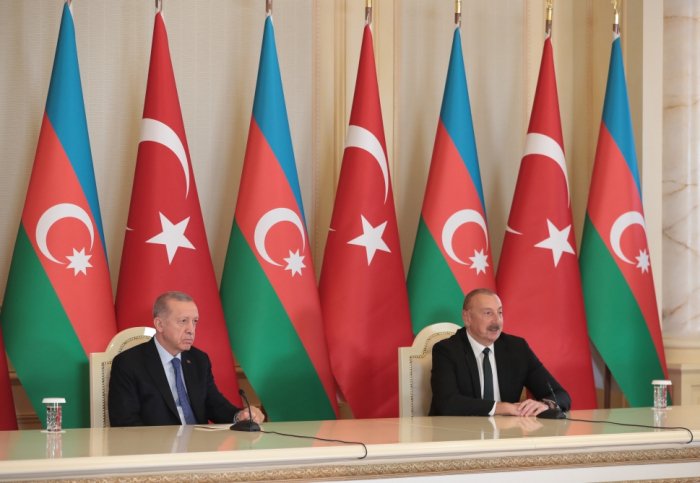       Azərbaycan Lideri:    "Beynəlxalq hüquq çalışmır"   