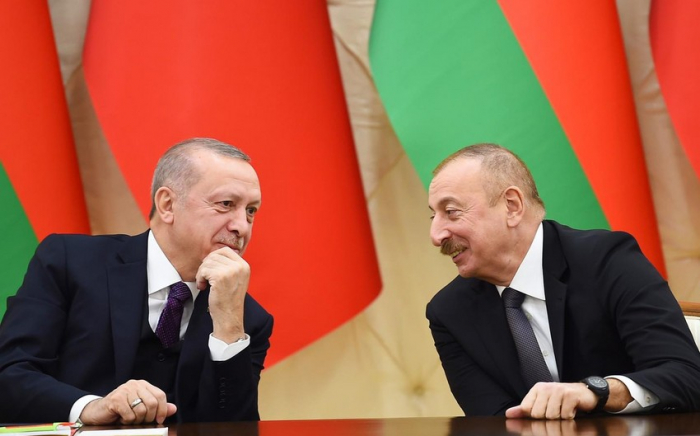     Erdogan:   „Die moralische Unterstützung von Ilham Aliyev, die er nach dem Erdbeben keinen Moment verschont hat, liegt uns am Herzen“  