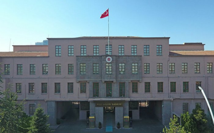 Türkiyə MN-dan Qurtuluş Günü münasibətilə paylaşım:    "Yaşasın Azərbaycan"   