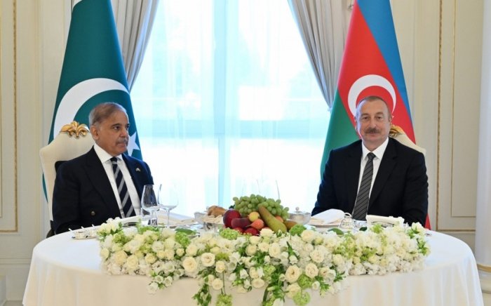    Prezidentin adından Pakistanın Baş nazirinin şərəfinə rəsmi lanç verilib  
   