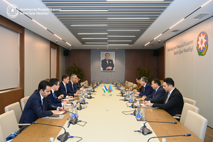   Azerbaijani, Uzbek deputy FMs hold political consultations  
 